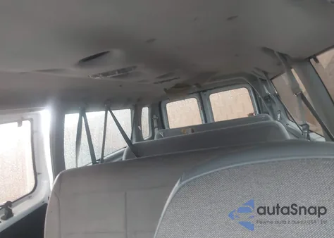 2003 Ford E-350 Super Duty Xl/Xlt z USA, uszkodzony, nr VIN 1FBSS31LX3HA29898